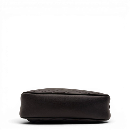https://cdn.shopify.com/s/files/1/0564/9376/8855/files/Gucci_Umhangetasche_Marmont_Small_GG_monogram_schwarz_vintage_GG7165.webp?v=1779895171