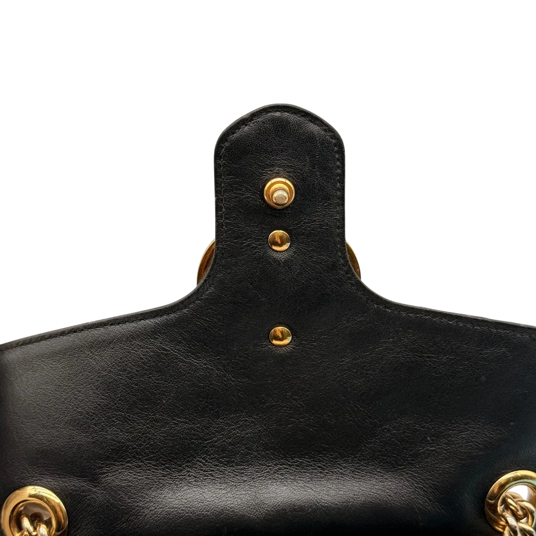 https://cdn.shopify.com/s/files/1/0564/9376/8855/files/Gucci_Umhangetasche_Marmont_medium_GG_monogram_beige_17.webp?v=1784802026