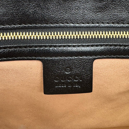 https://cdn.shopify.com/s/files/1/0564/9376/8855/files/Gucci_Umhangetasche_Marmont_medium_GG_monogram_beige_18.jpg?v=1781107101