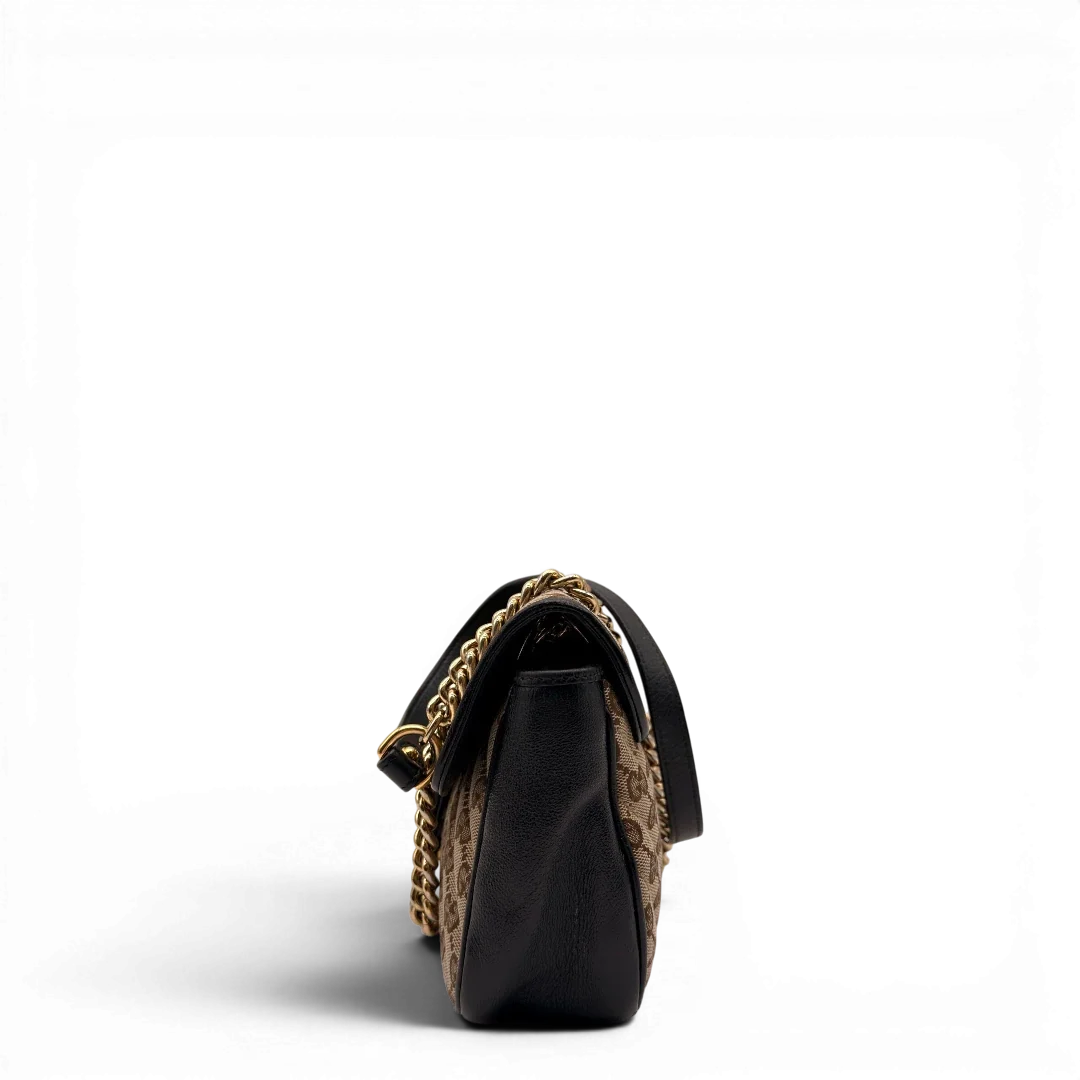 https://cdn.shopify.com/s/files/1/0564/9376/8855/files/Gucci_Umhangetasche_Marmont_medium_GG_monogram_beige_4_04e24773-cb5a-4ae9-b3d8-aebc029c9a64.webp?v=1784802025