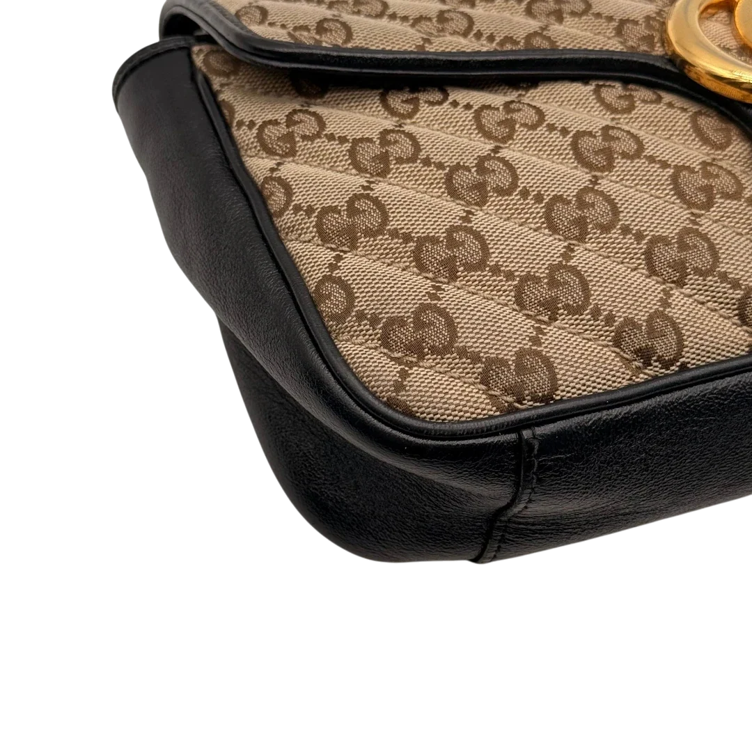 https://cdn.shopify.com/s/files/1/0564/9376/8855/files/Gucci_Umhangetasche_Marmont_medium_GG_monogram_beige_7_a51c60eb-d1a2-4a75-8597-13638adcdc32.webp?v=1784802026