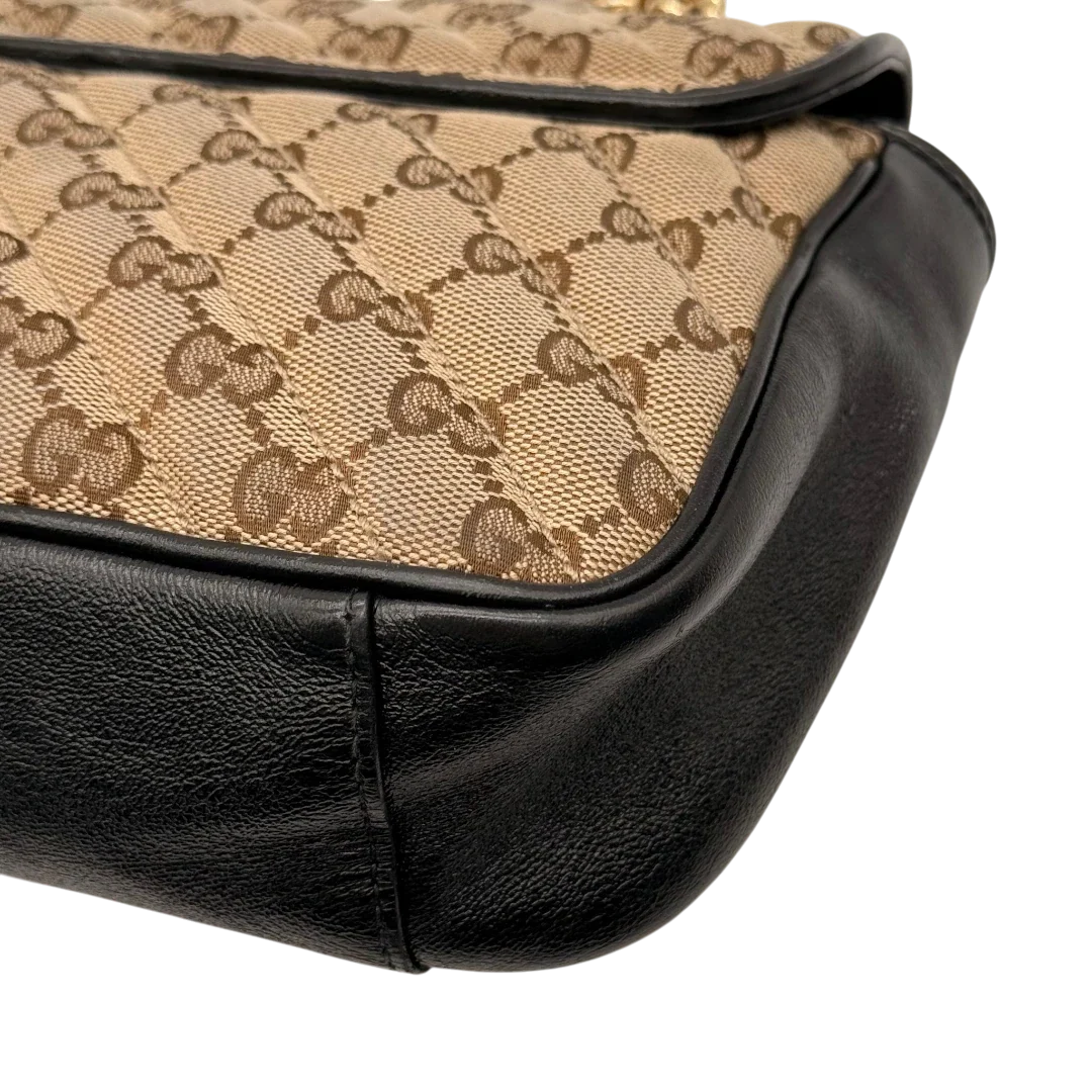 https://cdn.shopify.com/s/files/1/0564/9376/8855/files/Gucci_Umhangetasche_Marmont_medium_GG_monogram_beige_8_02cf35f4-a007-4de3-8b3a-4ac8c3e1dd4e.webp?v=1784802026
