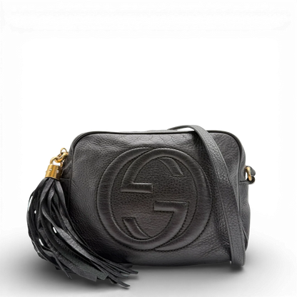 https://cdn.shopify.com/s/files/1/0564/9376/8855/files/Gucci_Umhangetasche_Soho_aus_Leder_schwarz_vintage_GG_9596.webp?v=1770951140