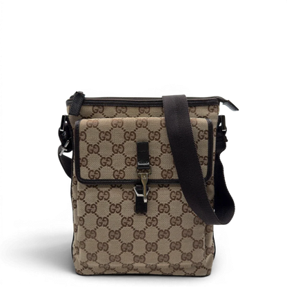 https://cdn.shopify.com/s/files/1/0564/9376/8855/files/Gucci_Umhangetasche_small_monogram_beige_vintage_GG8202.webp?v=1780409096