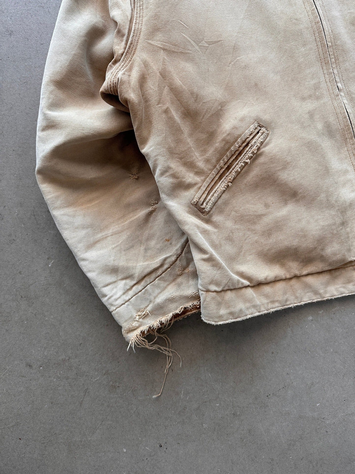 1990’s Carhartt Detroit Jacket - L | Beige, Red