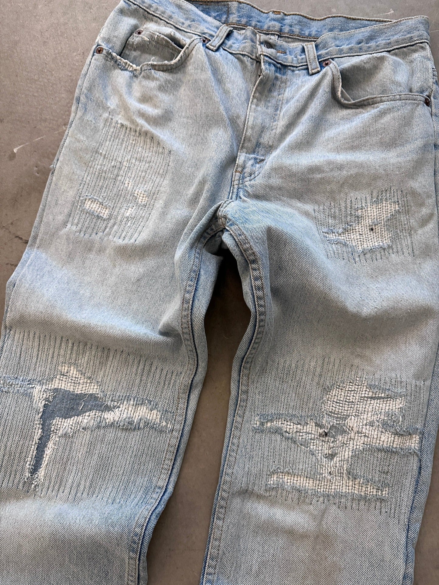 1990's Levi's 550 Orange Tab Repaired Jeans - 32 x 34 | W34, Multicoloured