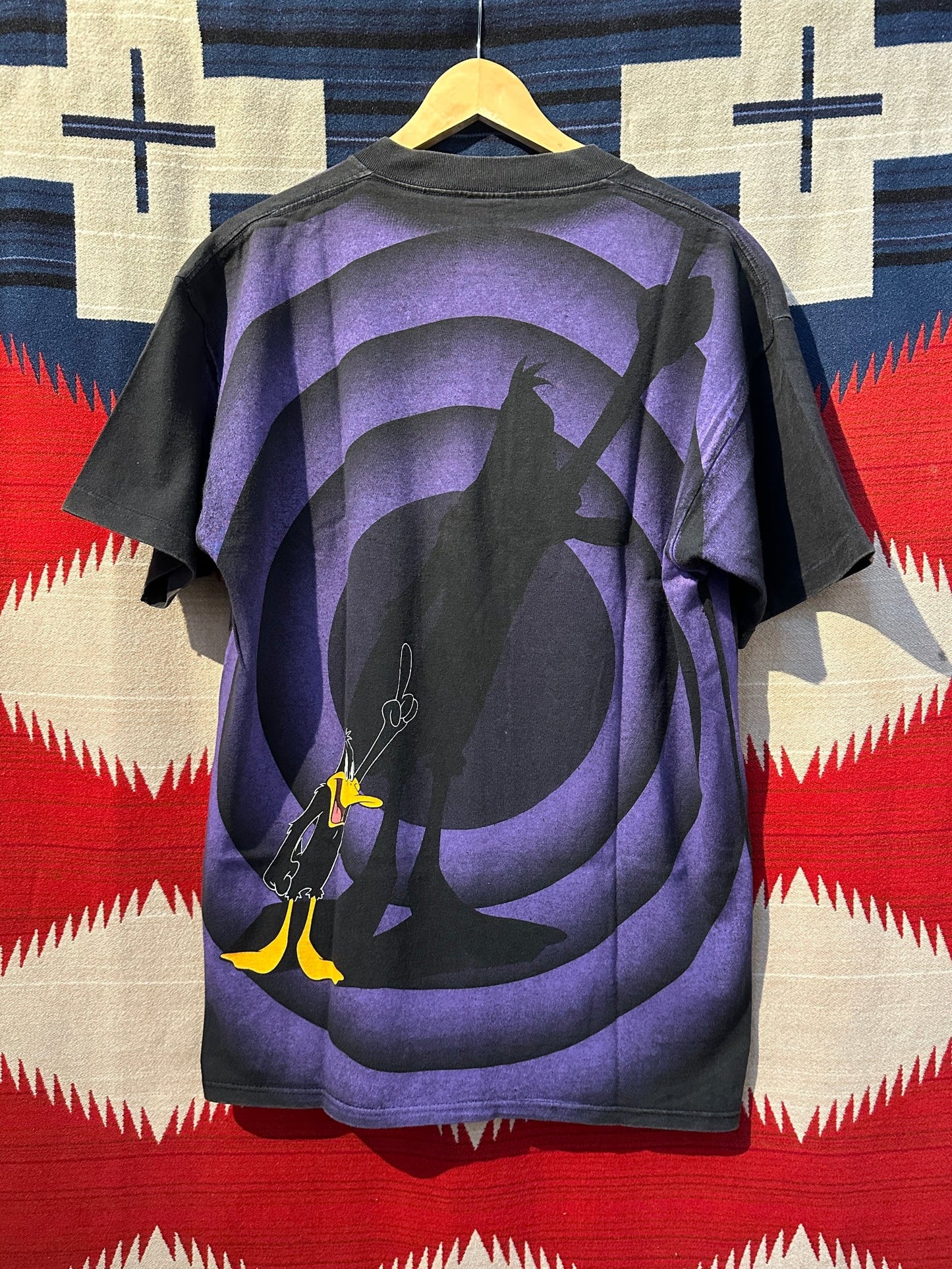 1992 Daffy Duck AOP T-Shirt - L | Large, Red