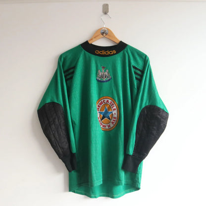 Vintage AdidasNewcastle United Goalkeeper Shirt1997/1998 (S)  (S)