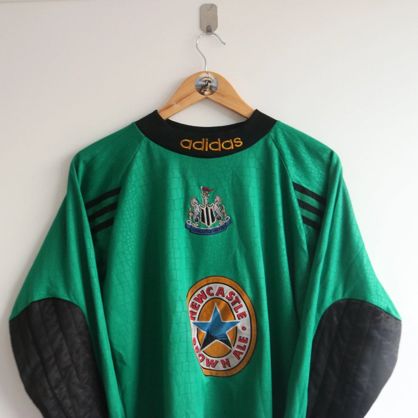 Vintage AdidasNewcastle United Goalkeeper Shirt1997/1998 (S)  (S)