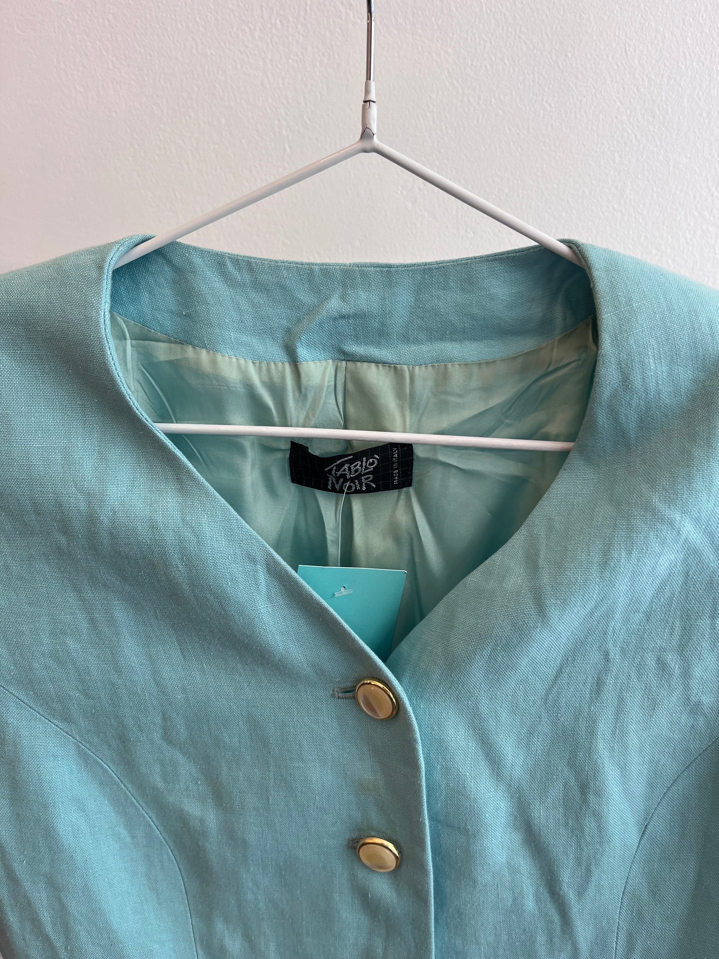 https://cdn.shopify.com/s/files/1/0932/4167/2018/files/IMG_0003.jpg?v=1782906571