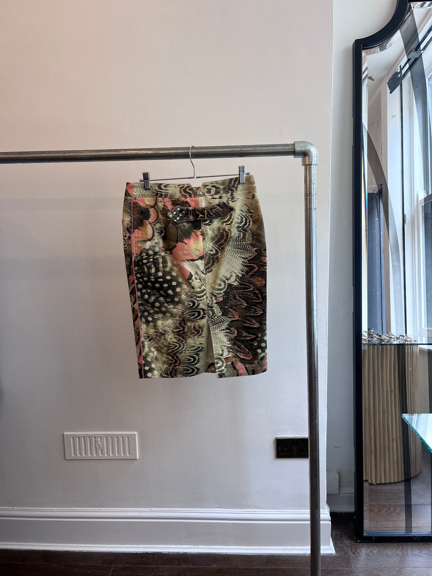https://cdn.shopify.com/s/files/1/0932/4167/2018/files/IMG_0042.jpg?v=1782922402