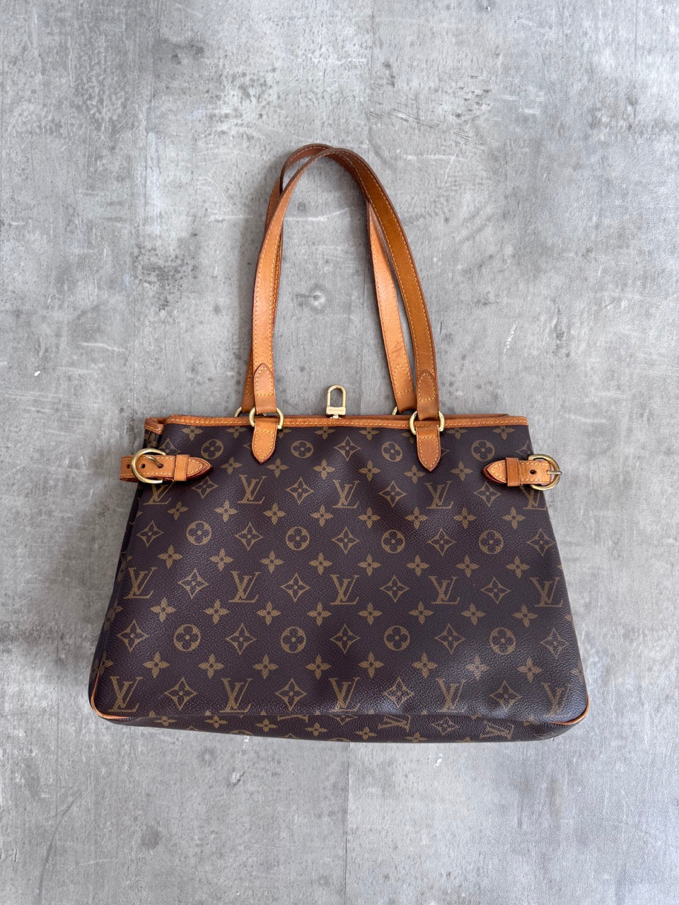 Louis Vuitton Batignolles Monogram Shoulder Bag