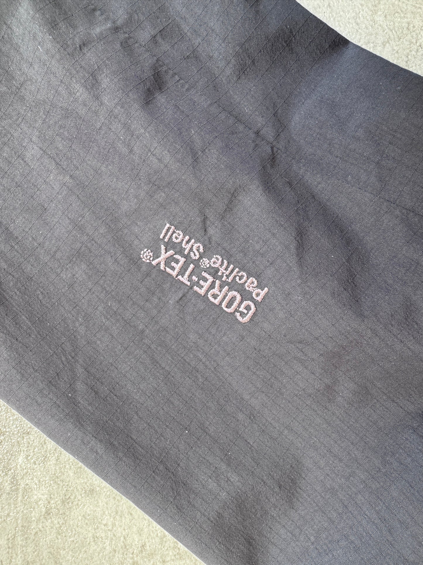 Arc'teryx Black Beta AR Jacket