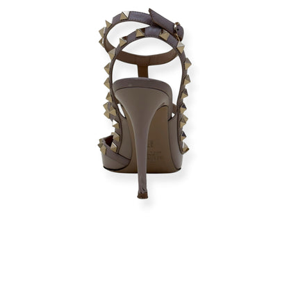 VALENTINO GARAVANI ROCKSTUD PATENT LEATHER HEELS NUDE 100 37 / UK7 | UK 4, Nude