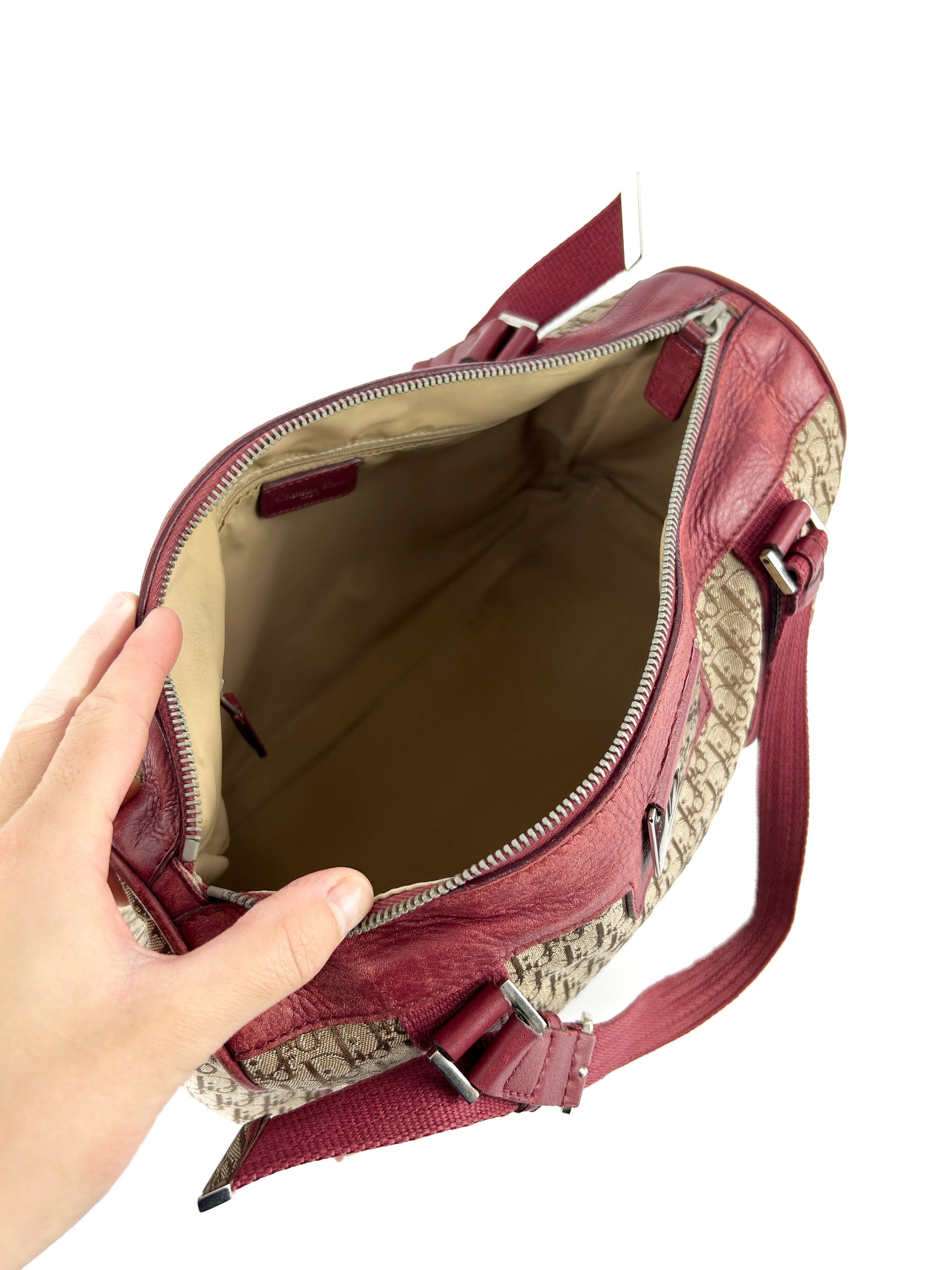 https://cdn.shopify.com/s/files/1/0812/5268/0004/files/IMG_0206_5.jpg?v=1758810745