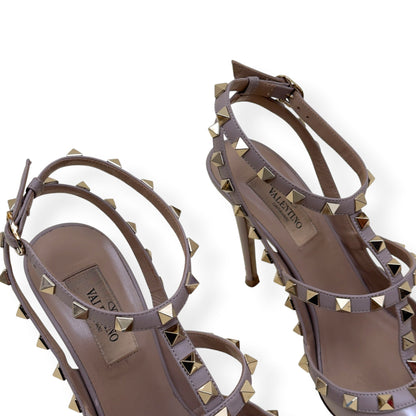 VALENTINO GARAVANI ROCKSTUD PATENT LEATHER HEELS NUDE 100 37 / UK7 | UK 4, Nude