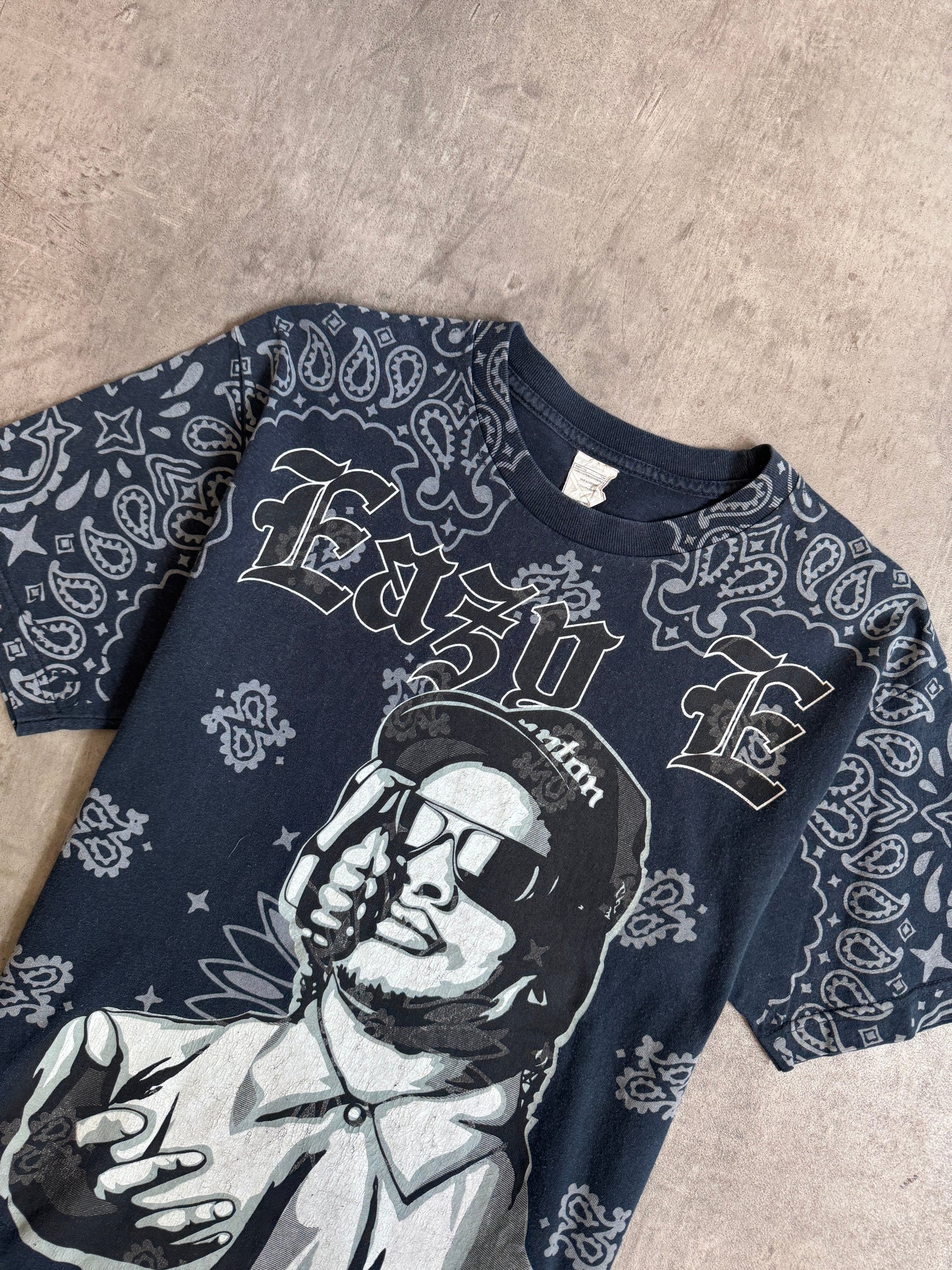 2000 Eazy E NWA Ruthless Records Allover Grenade Print Single Stitch Graphic Tee