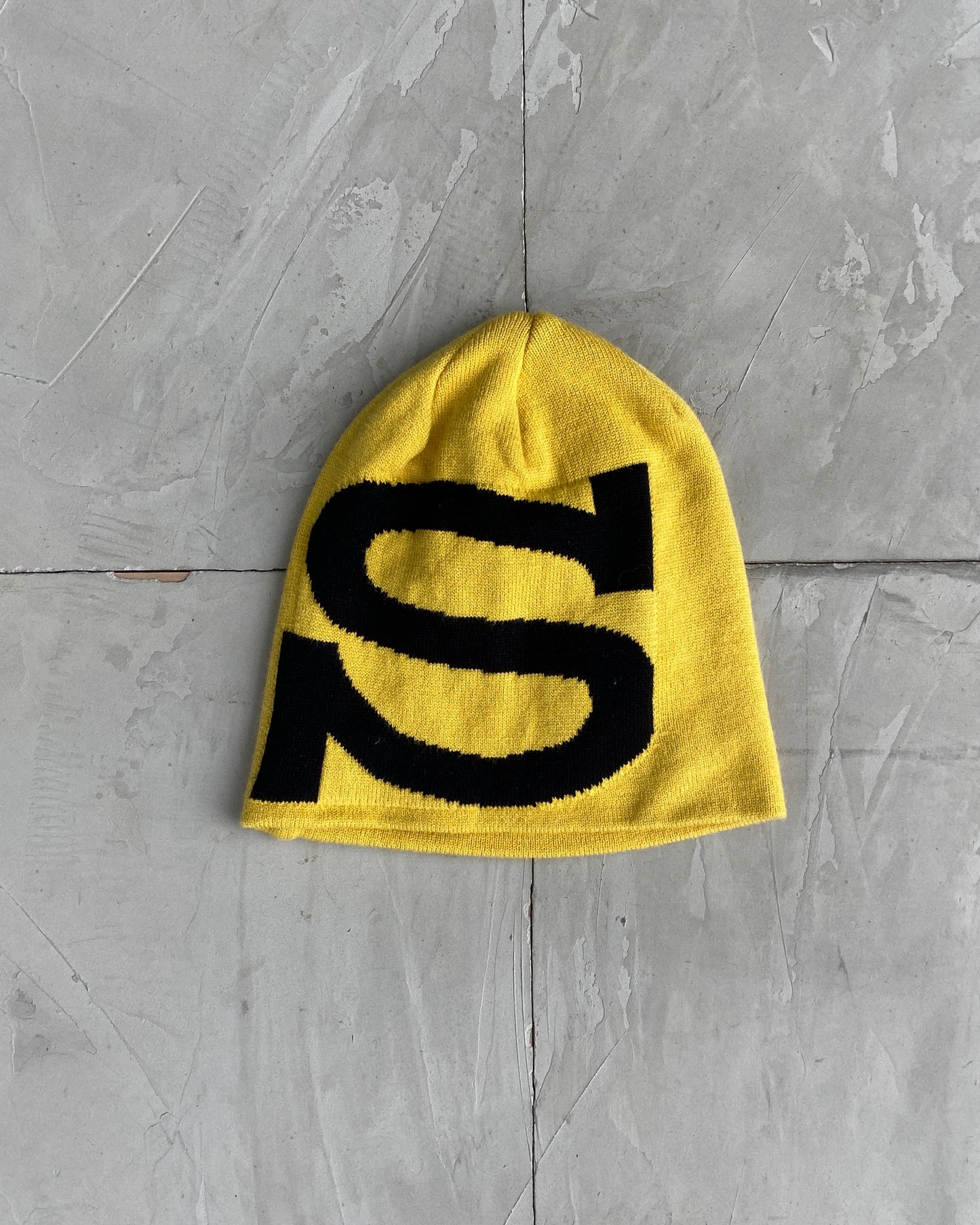 STUSSY 'S' YELLOW BEANIE | O/S, Yellow