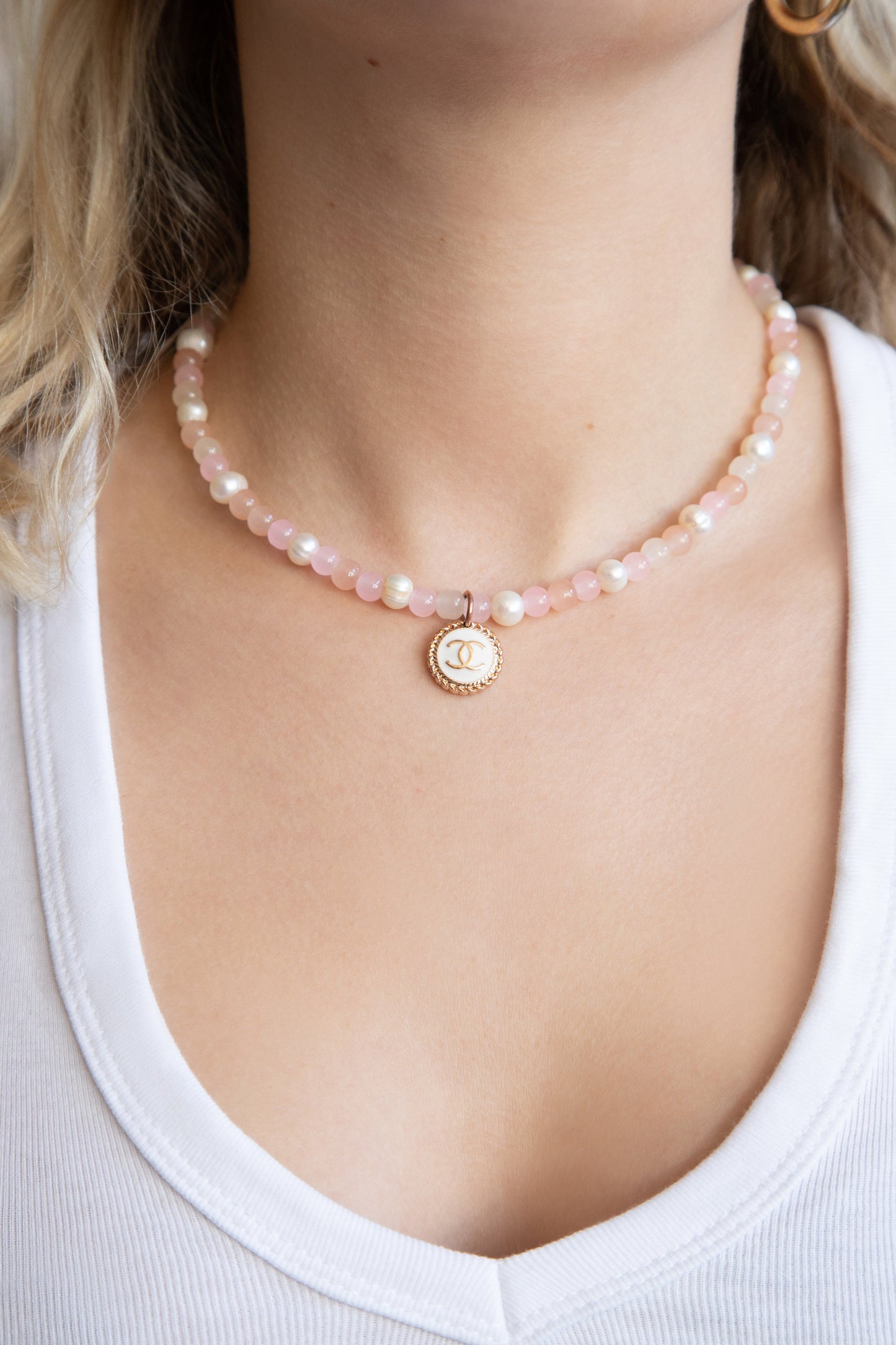 VT Rework: Chanel Two Toned Pearl Pendant Necklace