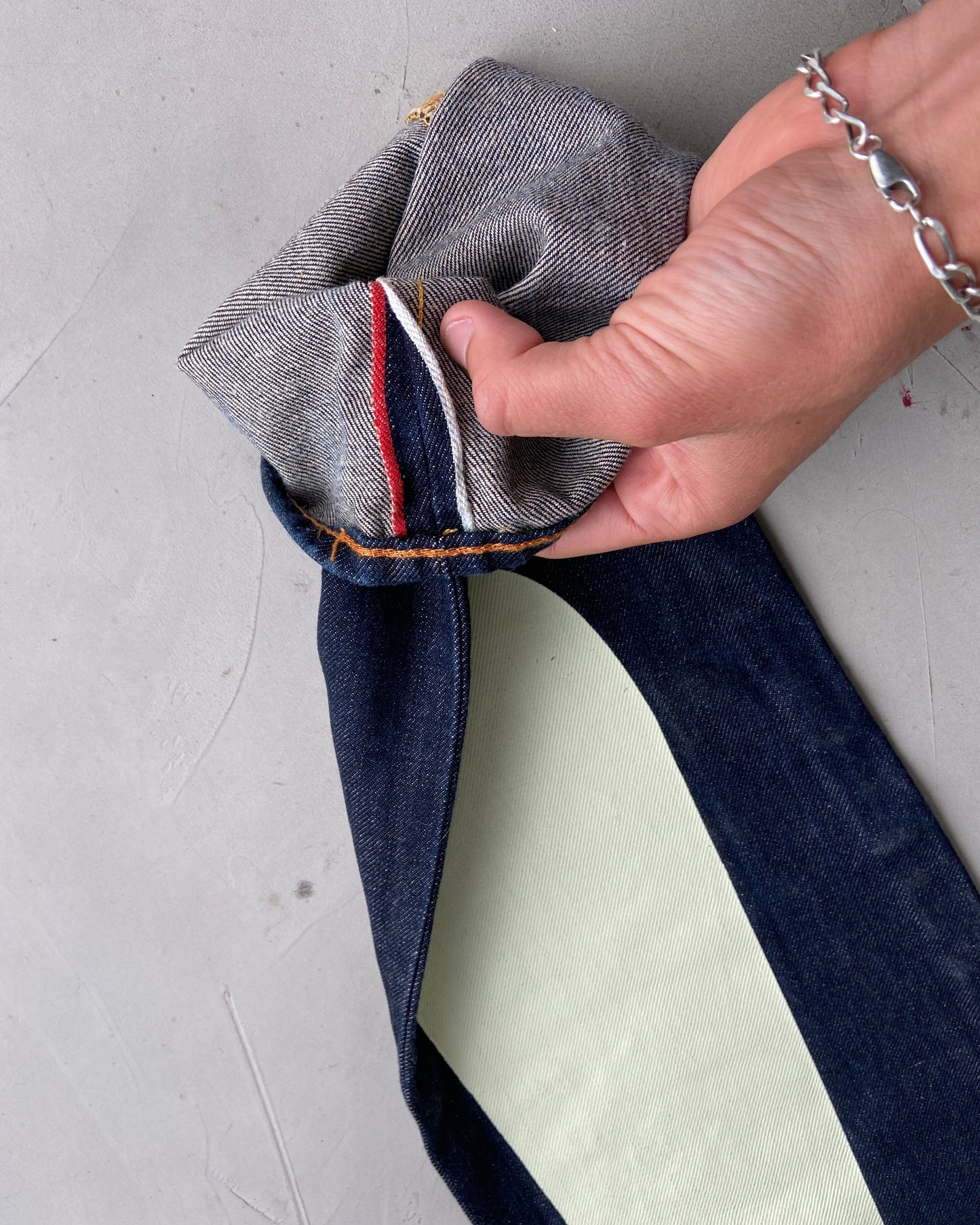 EVISU 2000'S WHITE DAICOCK SELVEDGE DENIM JEANS - W30" | Medium, Blue