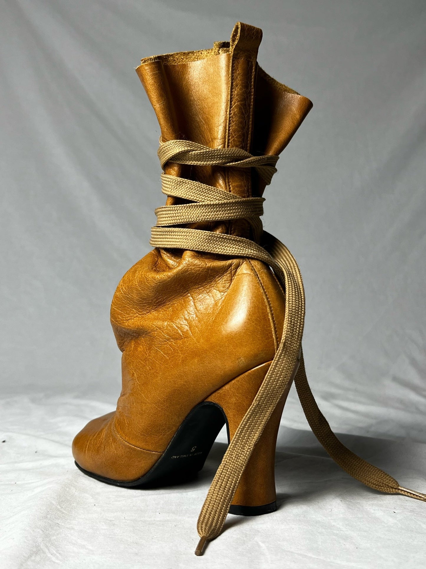 VIVIENNE WESTWOOD S/S 2000 ANIMAL TOE BOOTS | DEFAULT TITLE, Tan