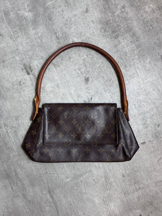 2001 Louis Vuitton Looping PM Monogram Shoulder Bag