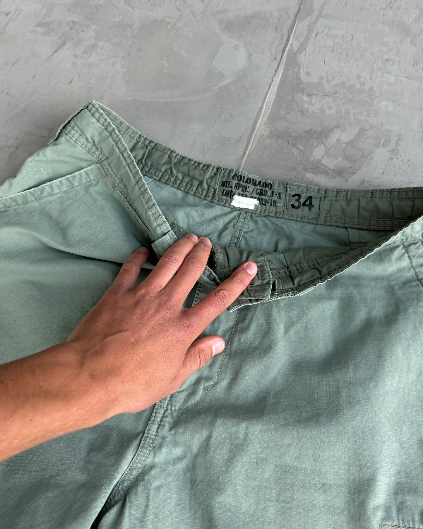 Vintage 90s Military Cargo Shorts - W34"