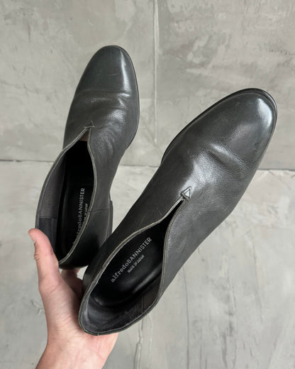 ALFREDO BANNISTER MADE IN JAPAN SLIP-ON LEATHER SHOES - EU44 / UK 9