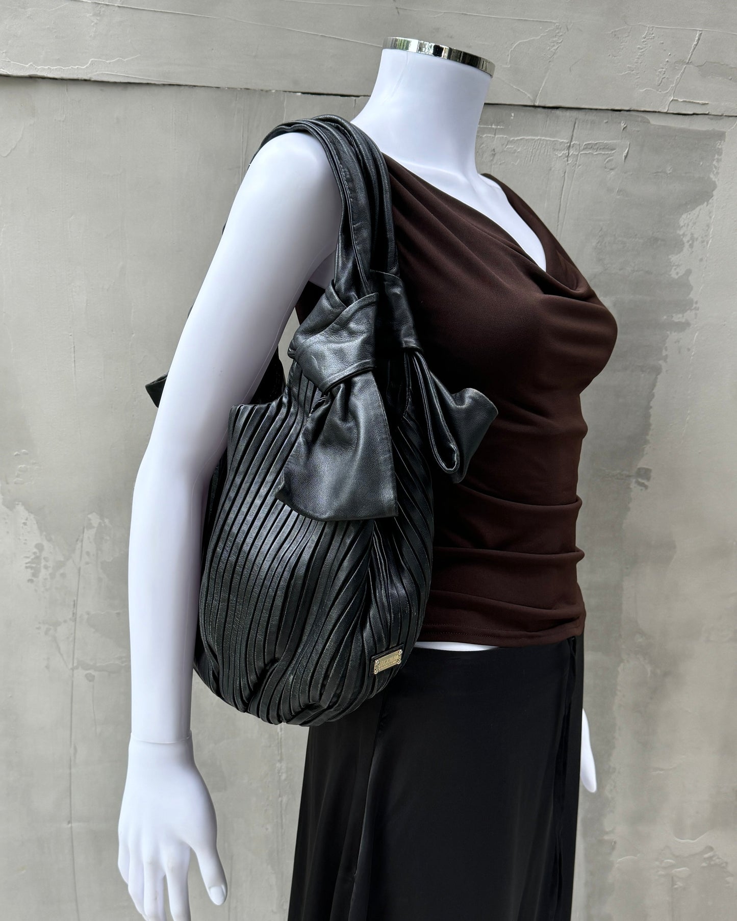 MOSCHINO PLEATED LEATHER SHOULDER BAG | O/S, Black
