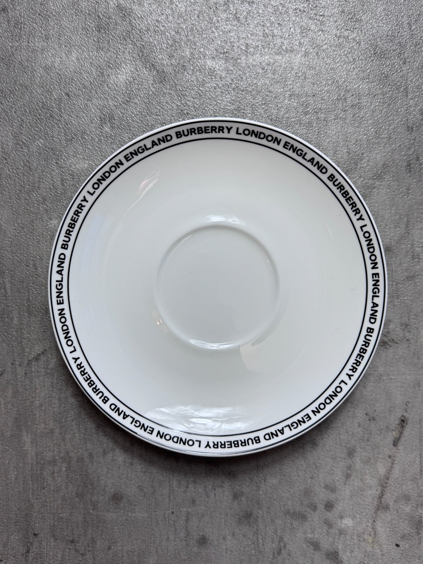 Burberry Spellout Logo Fine Bone China Tea Set