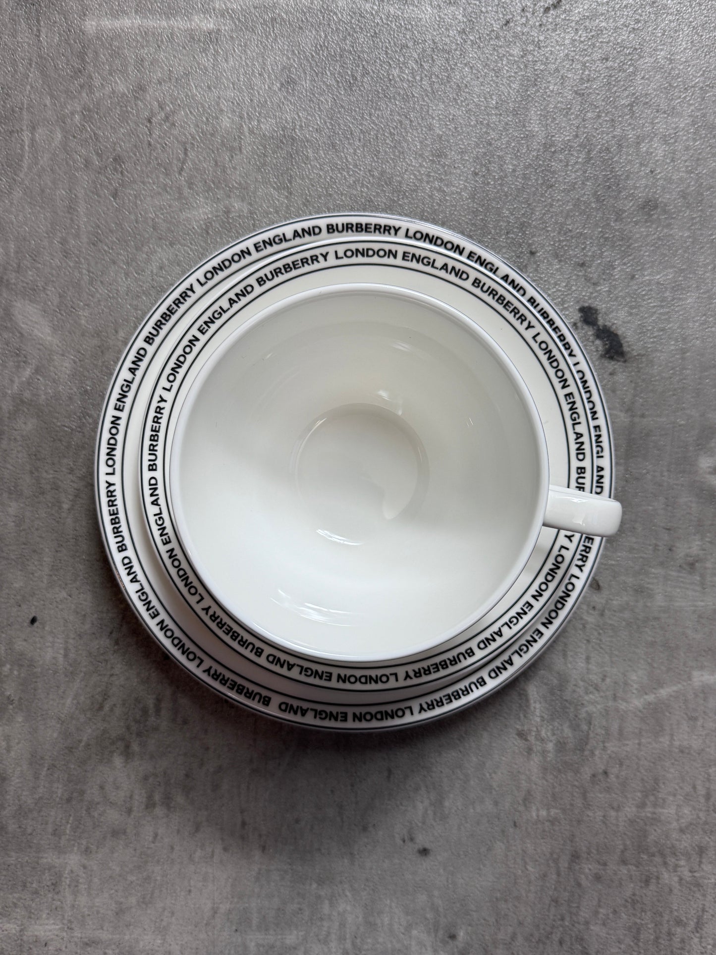 Burberry Spellout Logo Fine Bone China Tea Set