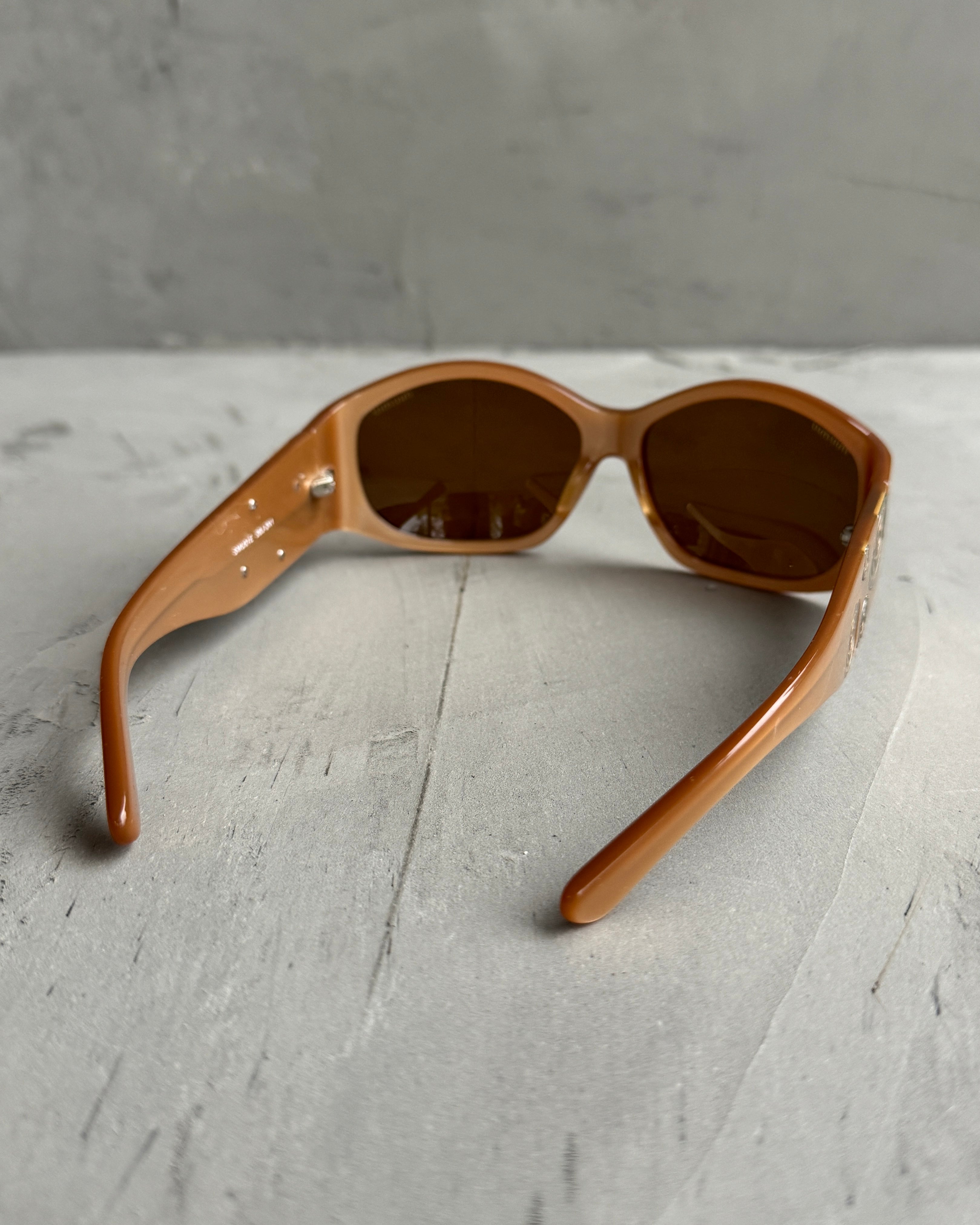 【サチ)Miu Miu flower sunglasses Treasures of NYC - Miu Miu Red Flower Sunglasses