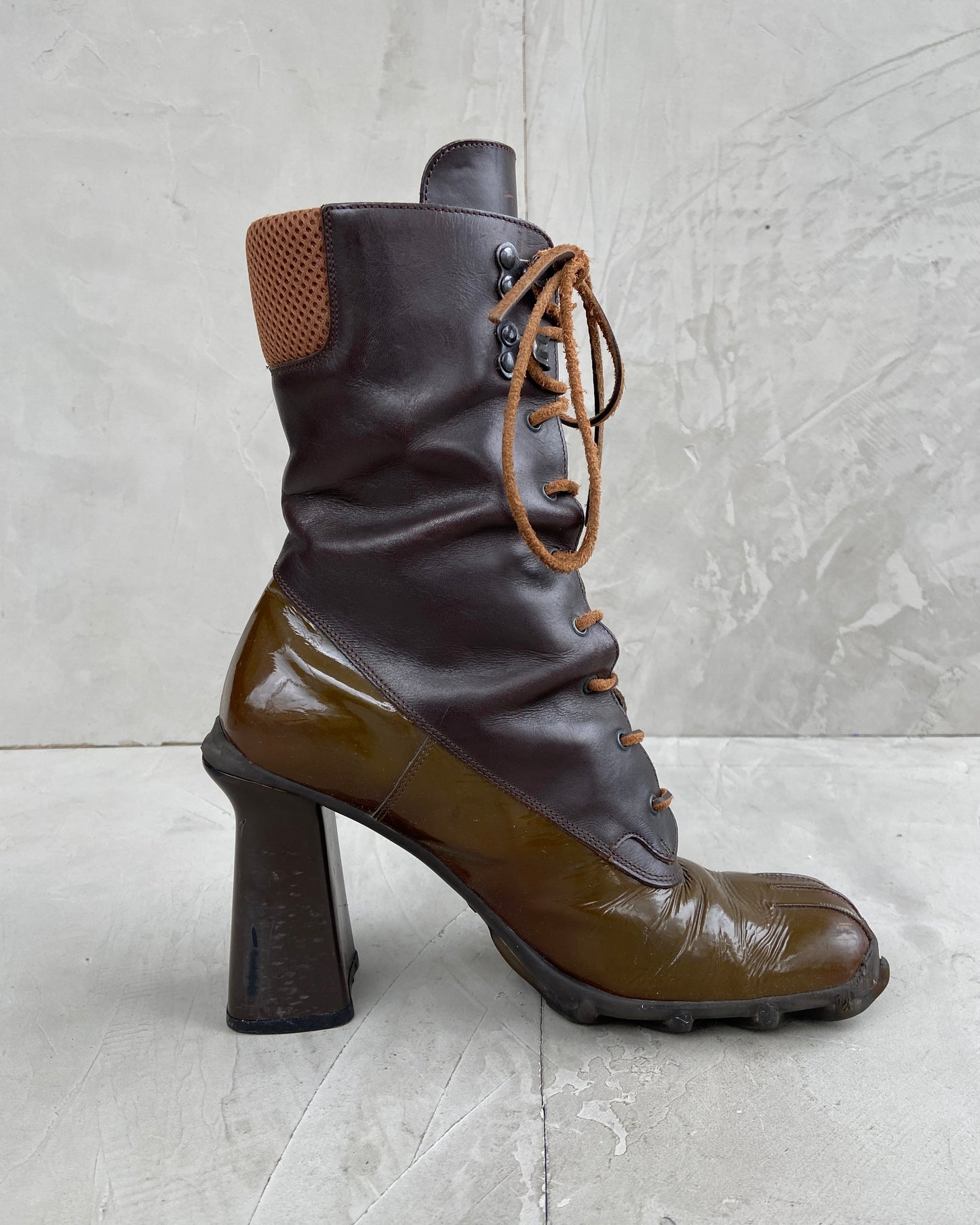 MIU MIU SS99 BUBBLE SOLE PATENT LEATHER LACE UP BOOTS - EU 39 / UK 6 | UK 6, Brown