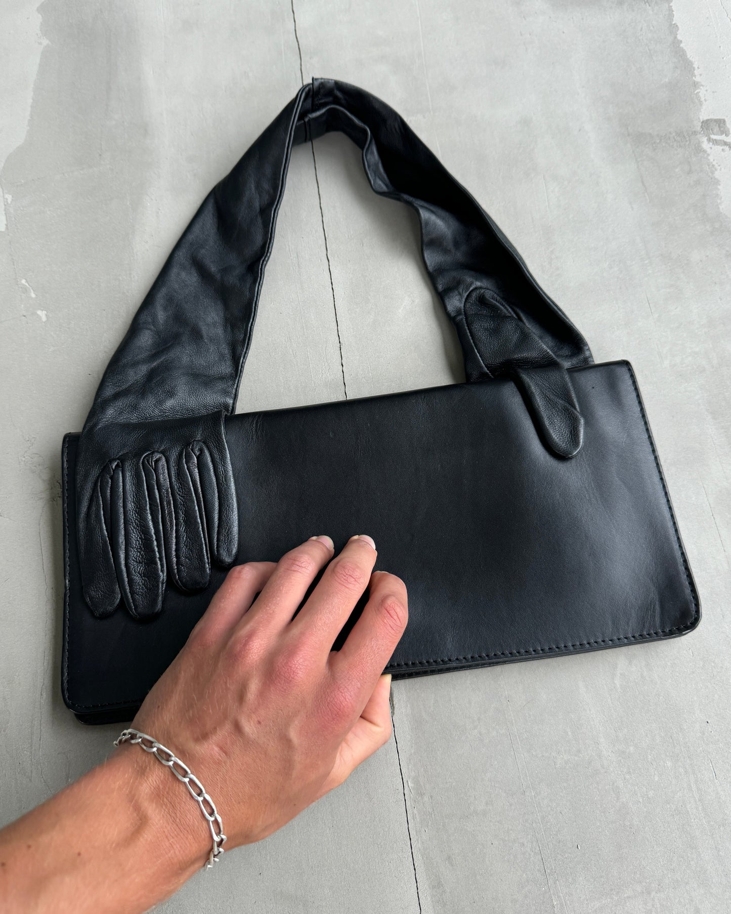 MARTIN MARGIELA X H&M AW07 RE-EDITION 'GLOVE CLUTCH' BAG | O/S, Black