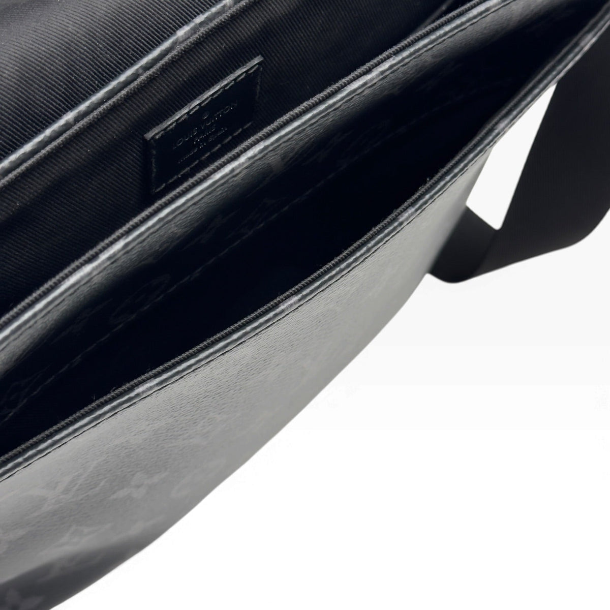 LOUIS VUITTON DISTRICT MESSENGER BAG MONOGRAM ECLIPSE BLACK PM | O/S, Black