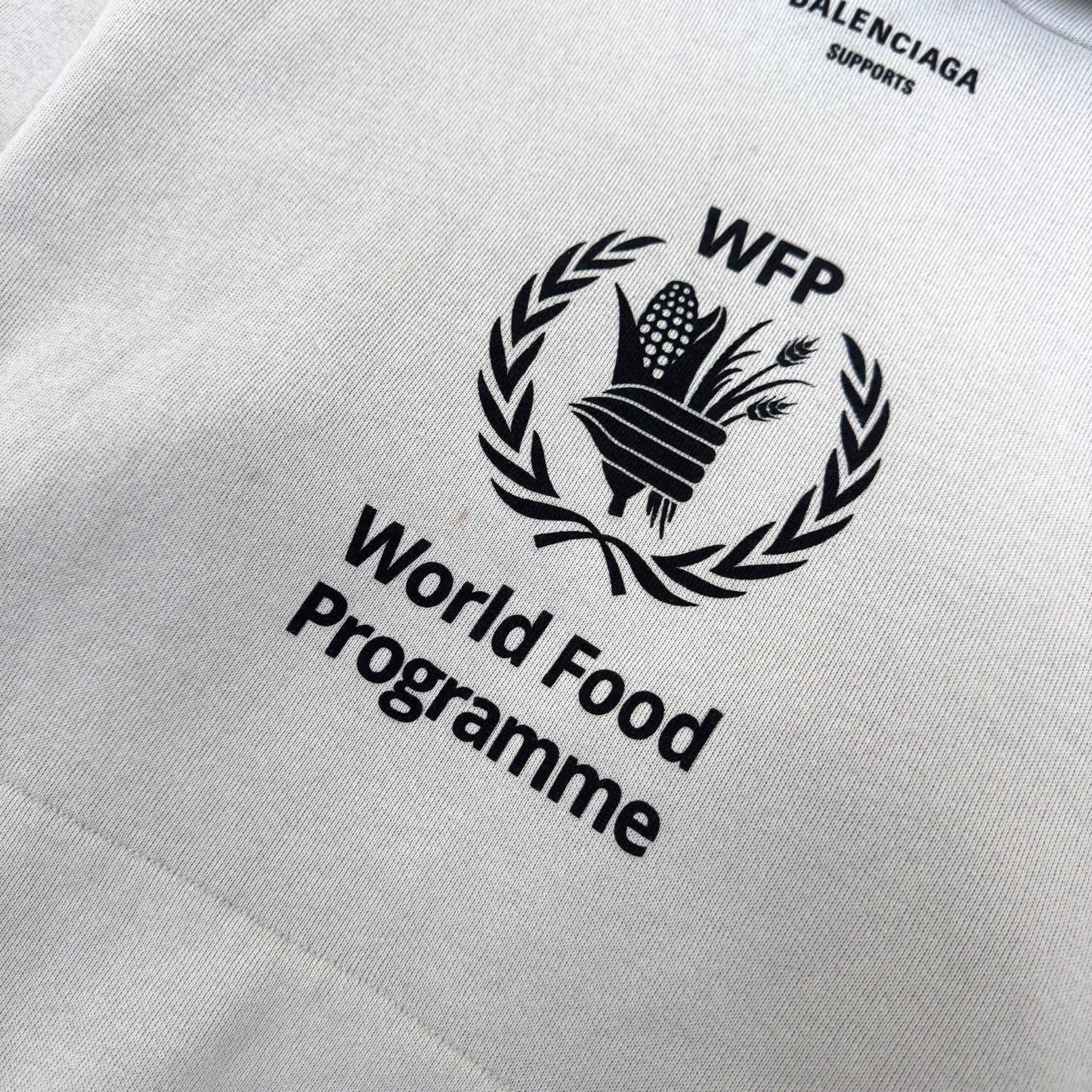 BALENCIAGA OVERSIZED WORLD FOOD PROGRAMME HOODIE WHITE XS | XS, White