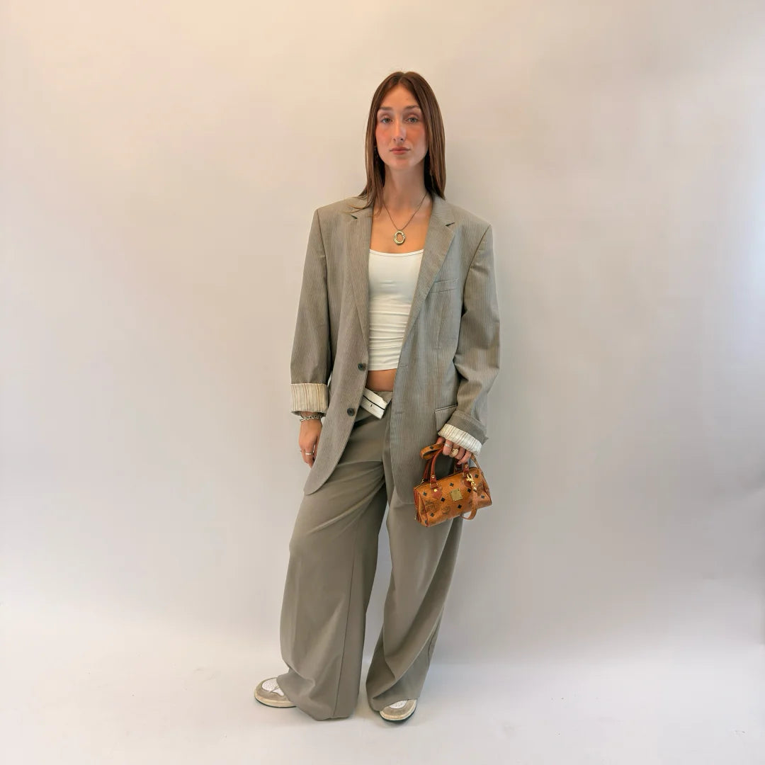 https://cdn.shopify.com/s/files/1/0564/9376/8855/files/IMG_1332.webp?v=1784245891