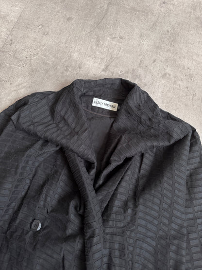 S/S 2017 Issey Miyake Block Textured Fold Coat SC: 5782