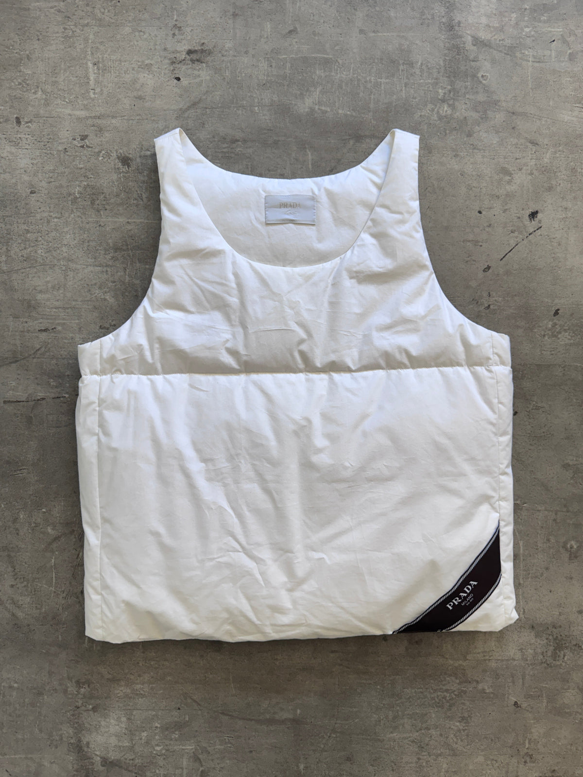 A/W 2023 Prada Milano Down Quilt Pillow Vest FA:276 (MA798) | Large, White