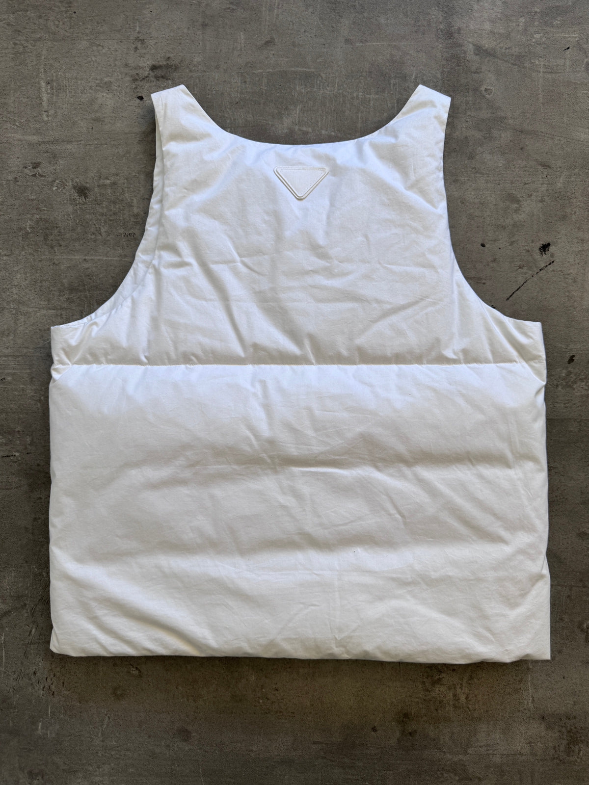 A/W 2023 Prada Milano Down Quilt Pillow Vest FA:276 (MA798) | Large, White