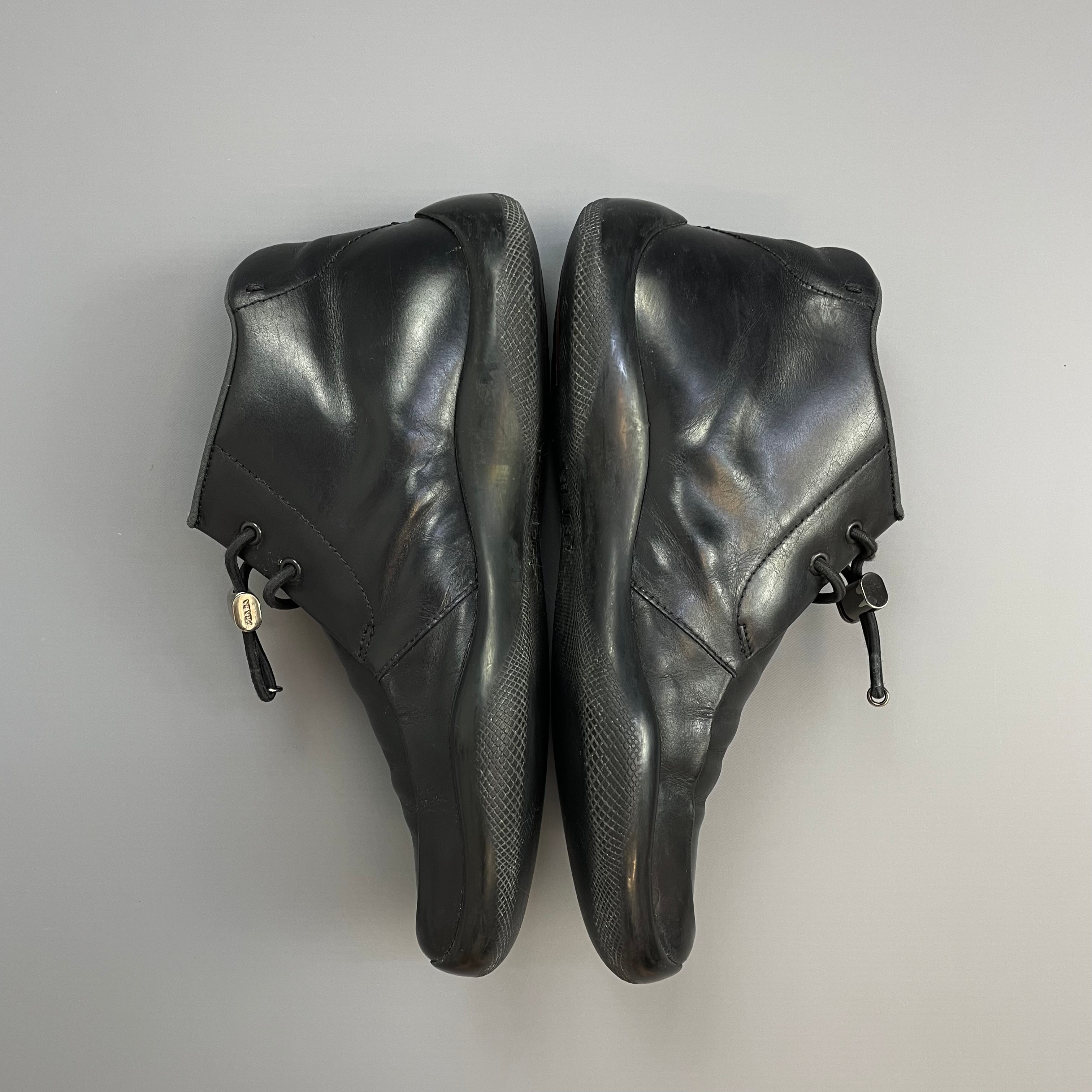 靴 PRADA FW99 DETACHABLE CARGO BAG BOOTS Prada FW99 Detachable Cargo Bag Boots - Ākaibu Store