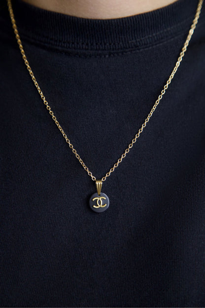 VT Rework: Chanel Black Pendent Gold Chain Necklace
