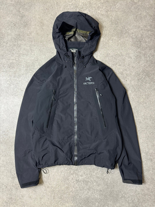 Arc'teryx All Black GORE-TEX Hooded Full Zip Jacket