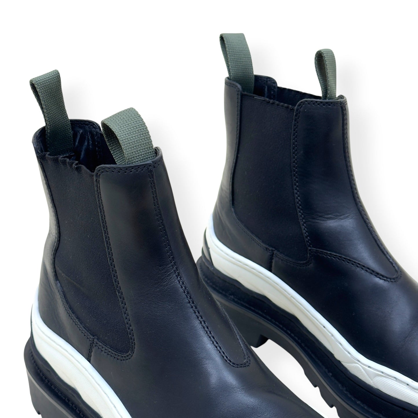 DIOR X SACAI EXPLORER CHELSEA BOOTS BLACK / WHITE 42 / UK8 | UK 8, Black