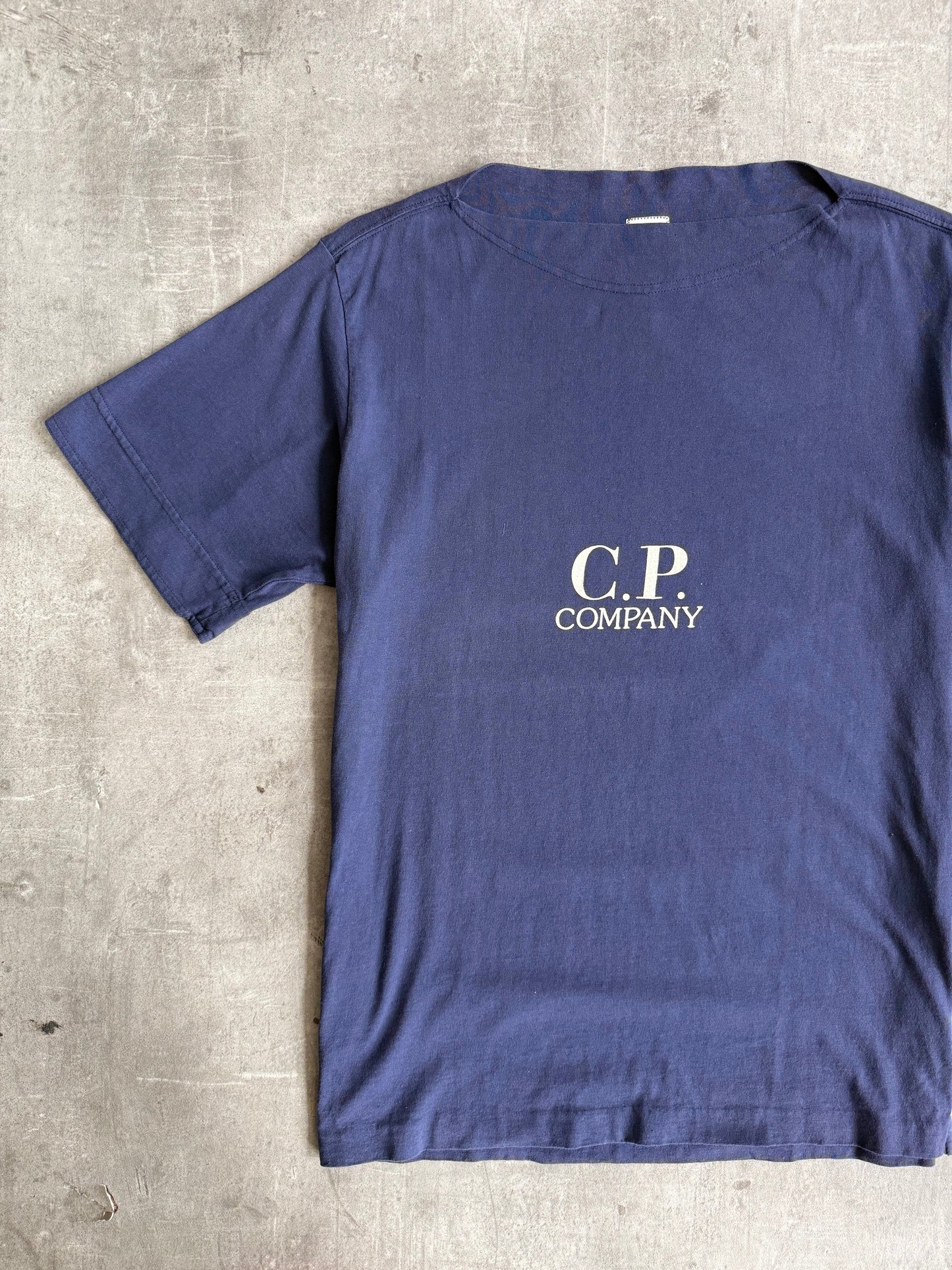S/S 1995 C.P. Company Boat Neck Navy Graphic Tee | Large, Multicoloured