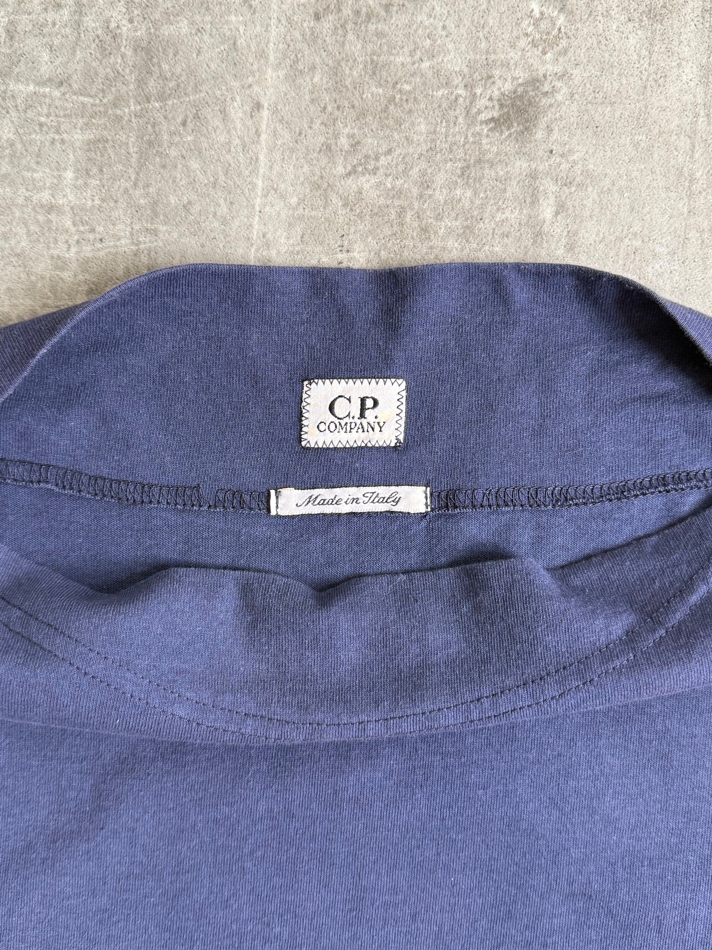 S/S 1995 C.P. Company Boat Neck Navy Graphic Tee | Large, Multicoloured