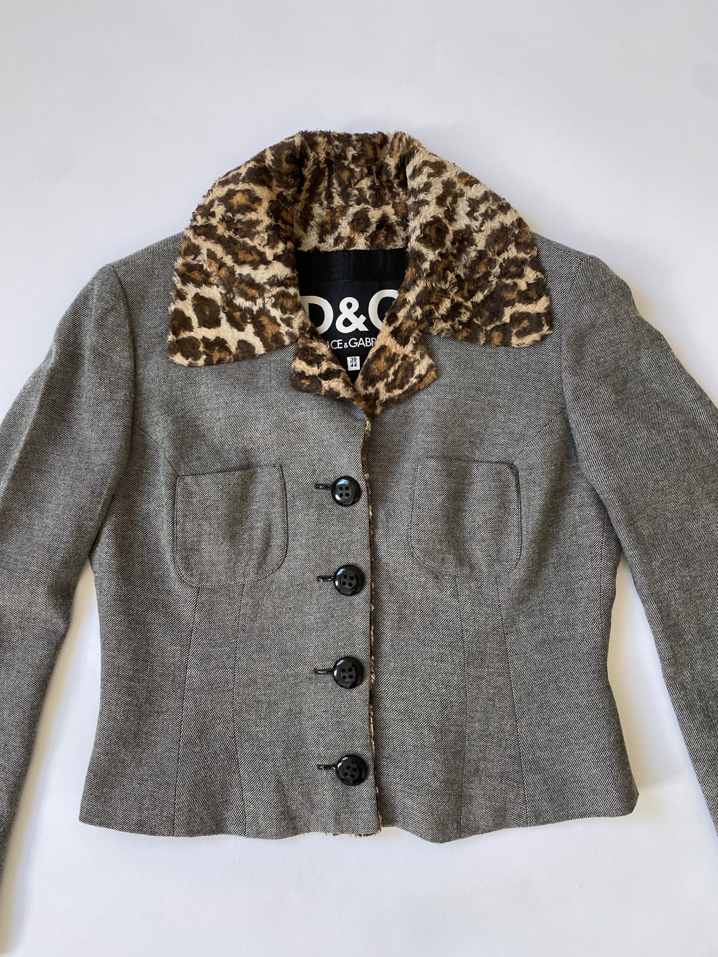 Dolce & Gabbana Leopard Print Cropped Blazer in Grey.