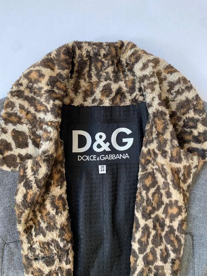 Dolce & Gabbana Leopard Print Cropped Blazer in Grey.