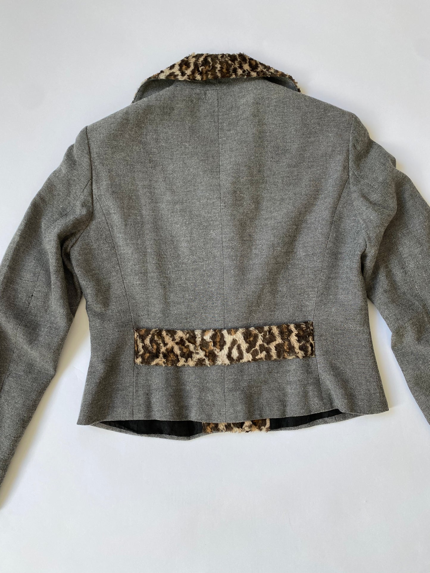 Dolce & Gabbana Leopard Print Cropped Blazer in Grey.