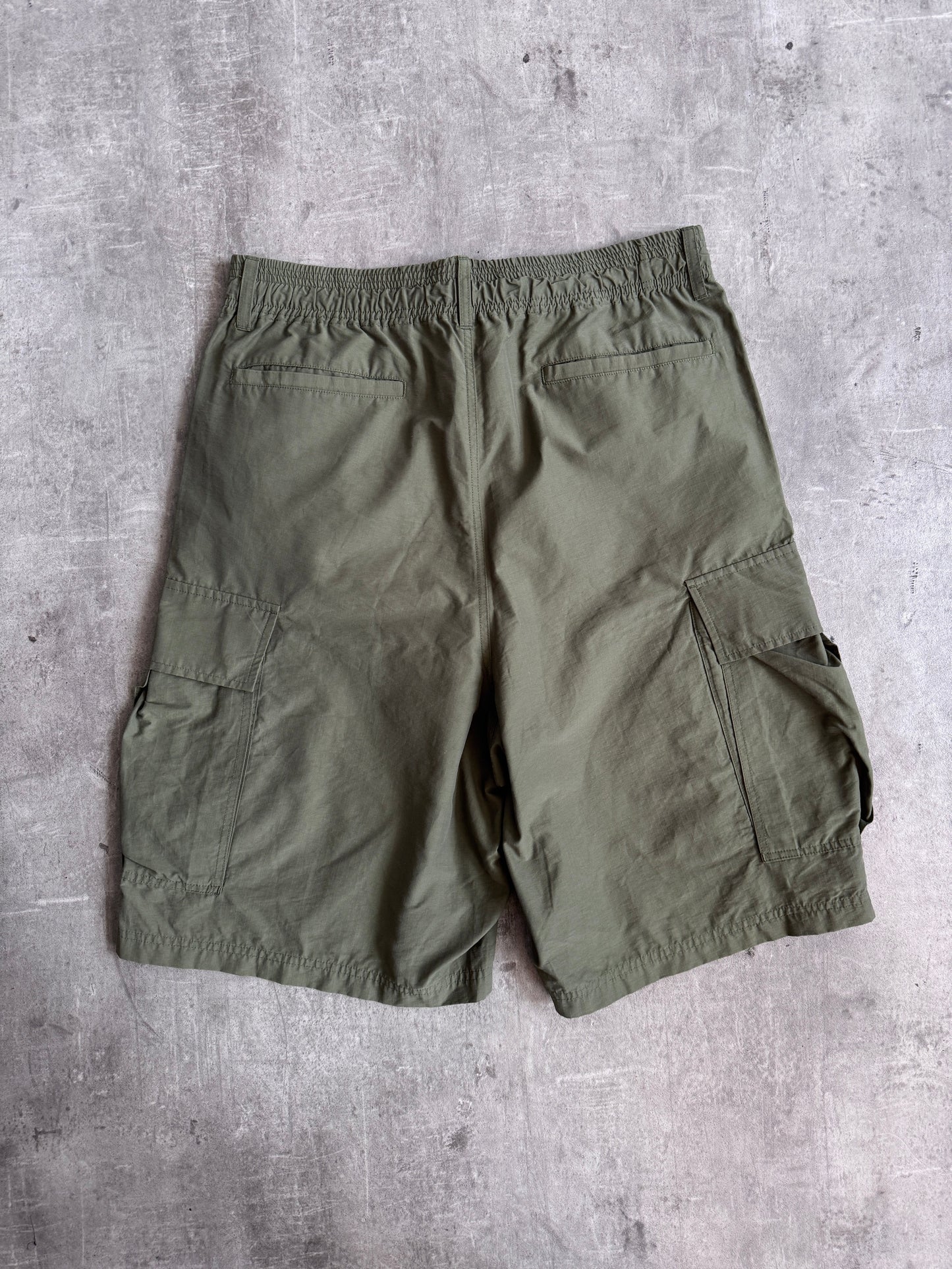 BEAMS Fresh Service Olive Utility Cargo Shorts